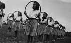 Una imatge de l'exposició ‘Joves obrers al paradís: fotografia i indústria al Port de Sagunt 1940-1975’.